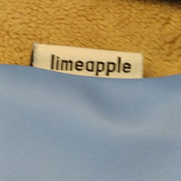 Long-Sleeved Rashguard - Picture 5 of 7